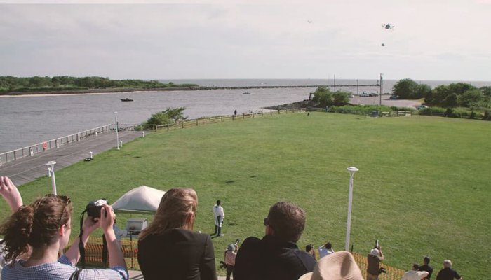 3D打印无人机用途_Flirtey用3D打印无人机进行物质运输