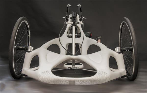 连比赛都用上3D打印了 德国大学生赛车设备融入3D打印技术 连比赛都用上3D打印了 德国大学生赛车设备融入3D打印技术