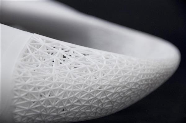 连比赛都用上3D打印了 德国大学生赛车设备融入3D打印技术 连比赛都用上3D打印了 德国大学生赛车设备融入3D打印技术